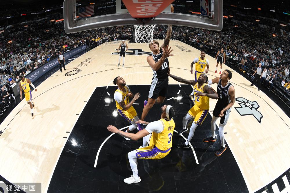 布莱恩特为 布莱恩特为